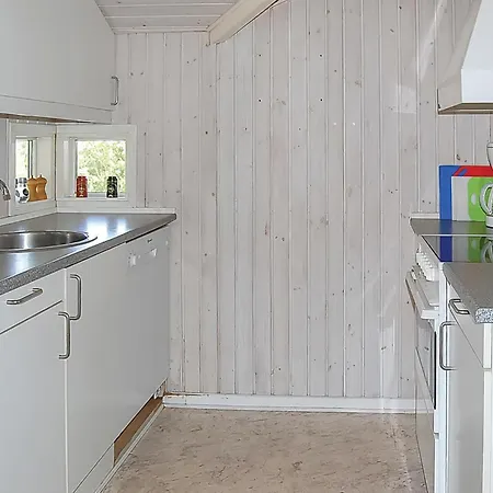 Cozy Home In Hejls With Kitchen
