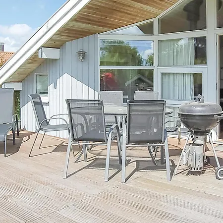 Cozy Home In Hejls With Kitchen بيت للعطل